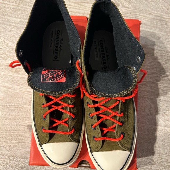 Converse Chuck Taylor Suede Size 10 Used Perfect Condition Only Worn Once!! - Picture 4 of 5